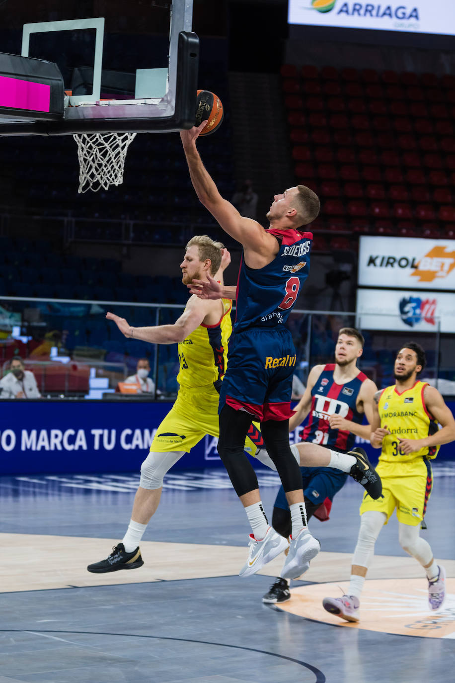 Fotos: Las imágenes del TD Systems Baskonia - Morabanc Andorra