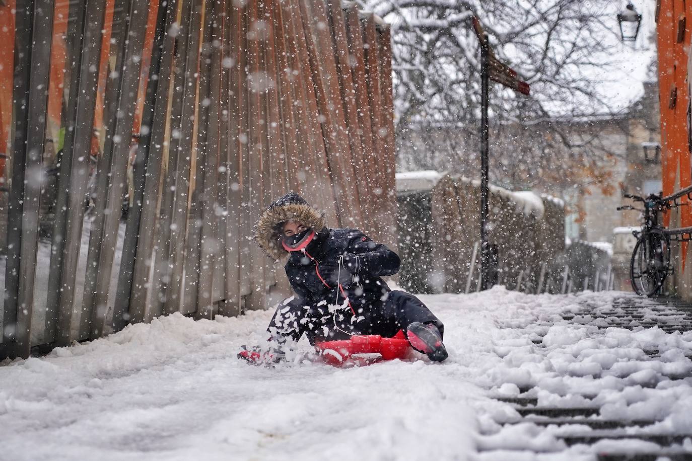 Fotos: Vitoria se divierte en la nieve