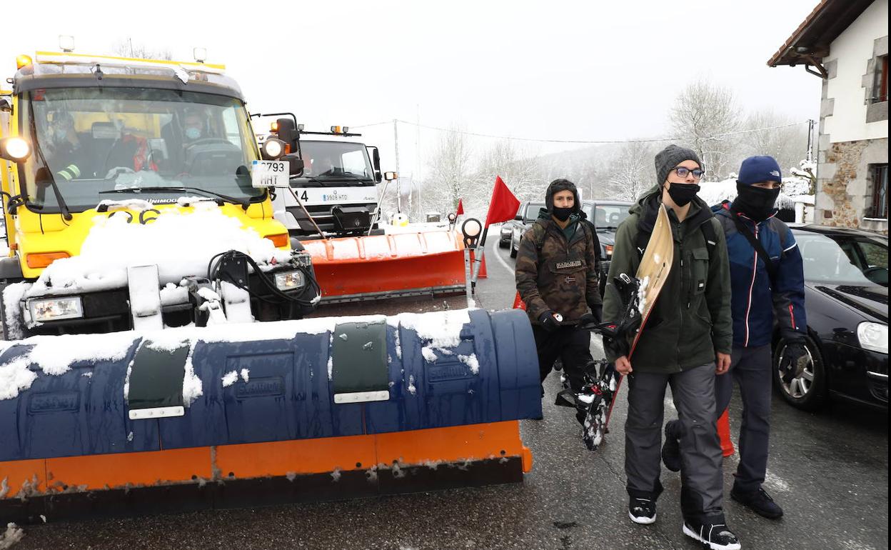 Temporal en Bizkaia: El temporal no da tregua: tras la nieve vienen heladas y más nevadas