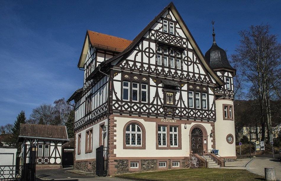 9.- Oficina de correos en Bad Liebenstein (Turingia, Alemania)