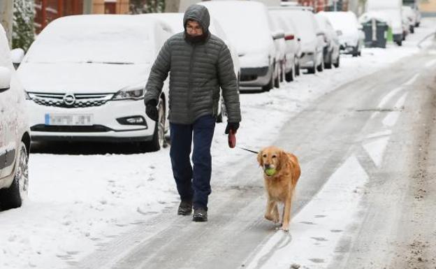 La nevada del siglo aísla Madrid y colapsa media España