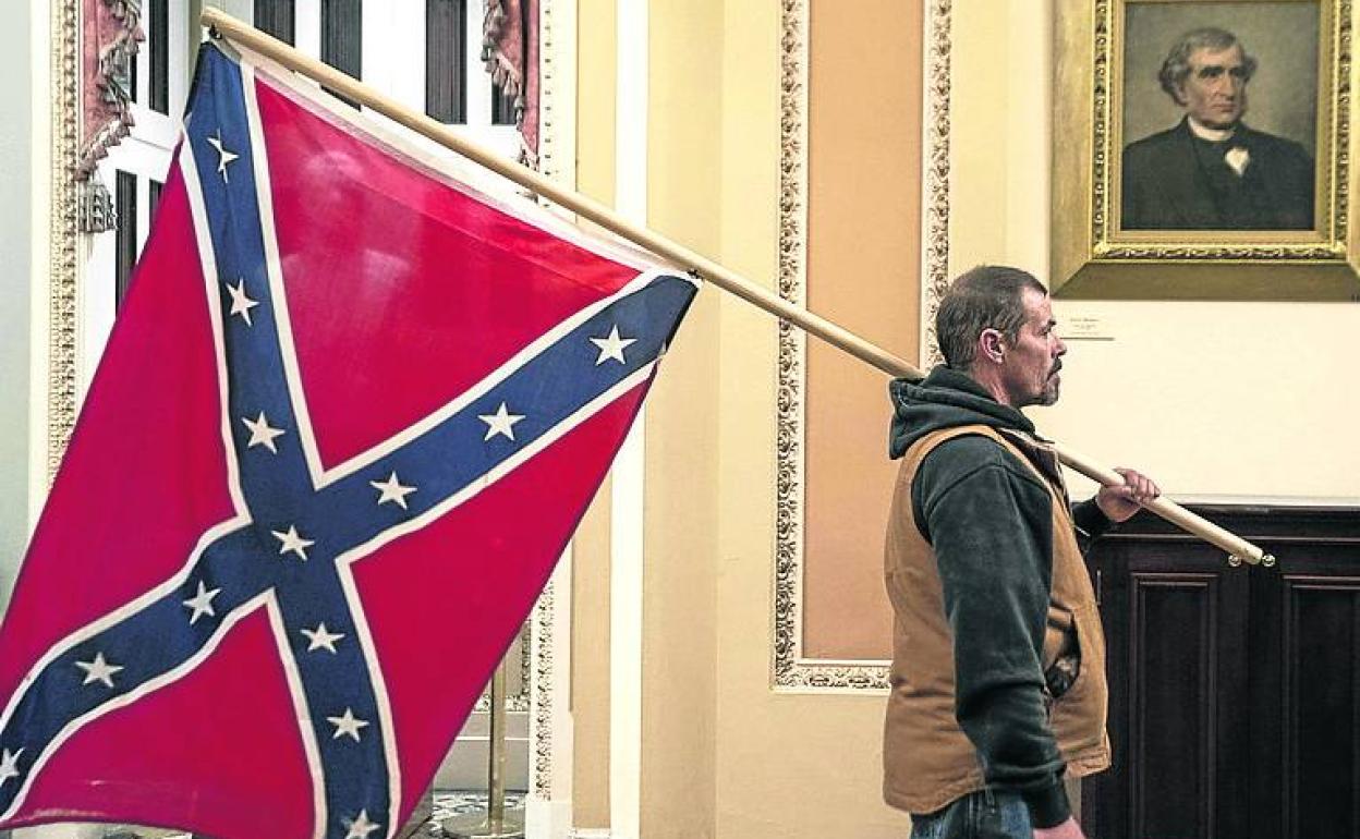 La fuerza de la mentira