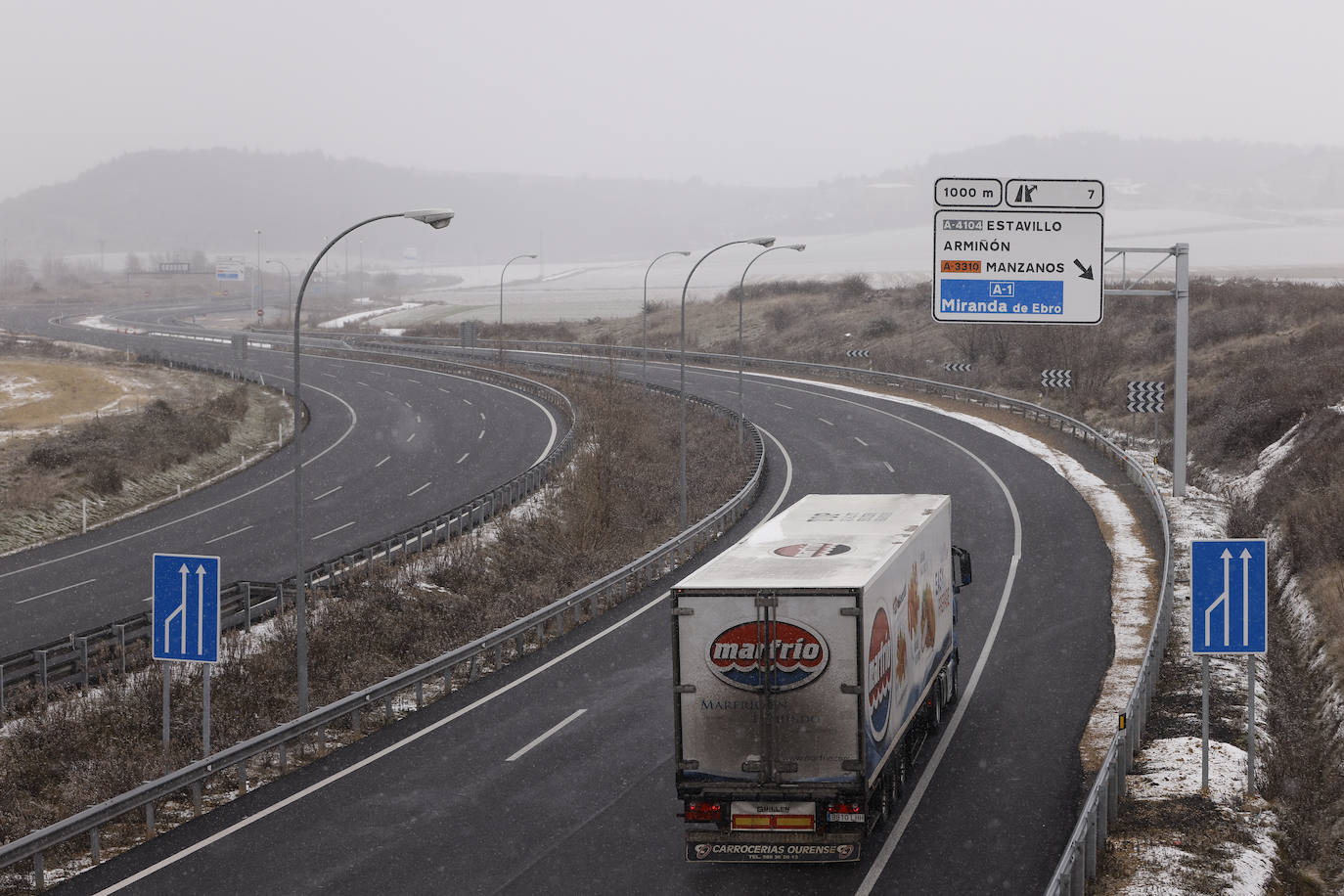 Fotos: Álava se prepara para otra jornada de nieve