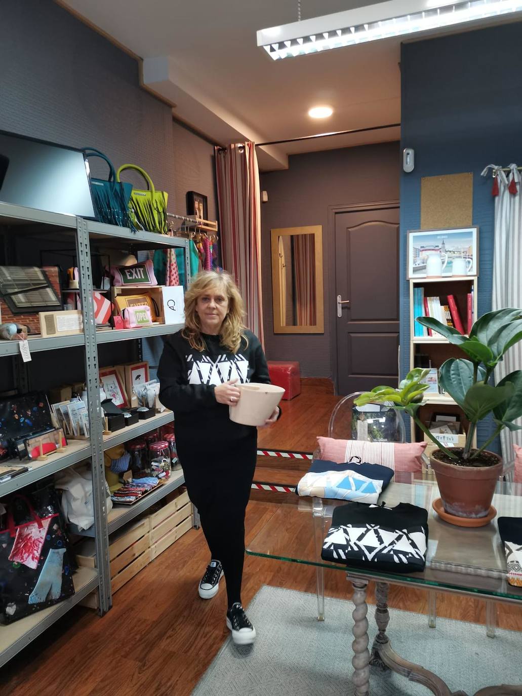 Fotos: Moda, arte, menaje y mucho más de 30 diseñadores locales: así es la especial tienda de Mila en Castaños