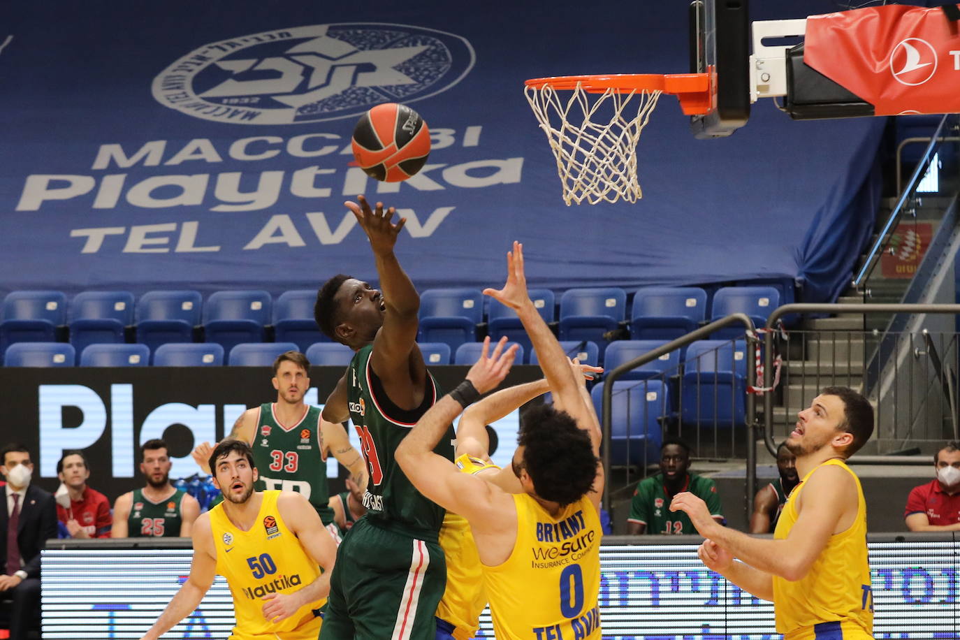 Fotos: Las imágenes del Maccabi-Baskonia