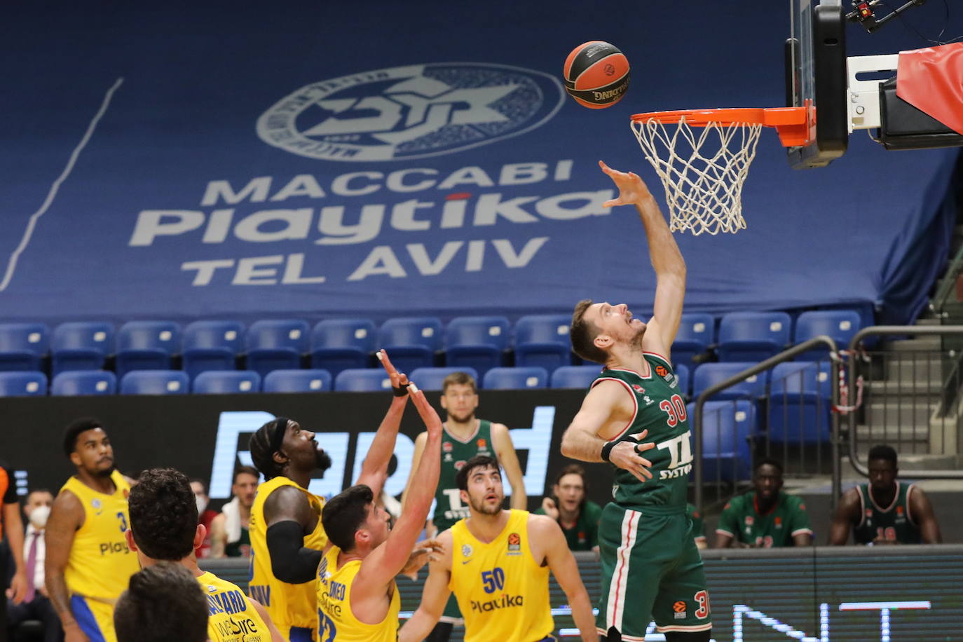 Fotos: Las imágenes del Maccabi-Baskonia