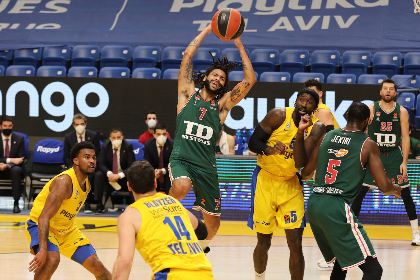 Fotos: Las imágenes del Maccabi-Baskonia