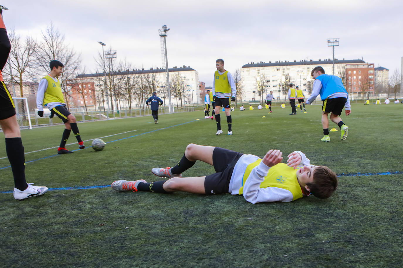 Fotos: Vuelve el deporte escolar a Álava