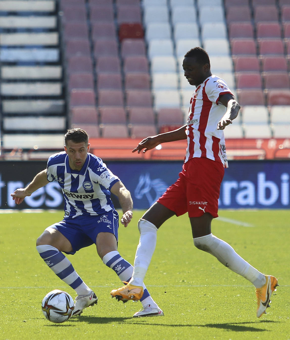 Fotos: Las mejores fotos del Almería - Alavés