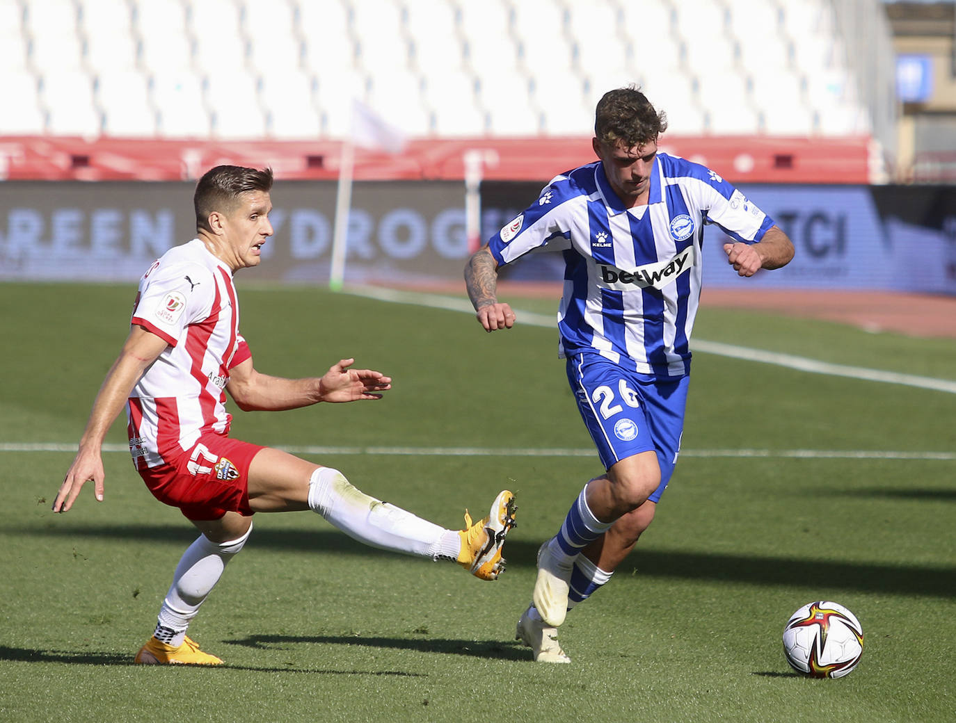 Fotos: Las mejores fotos del Almería - Alavés