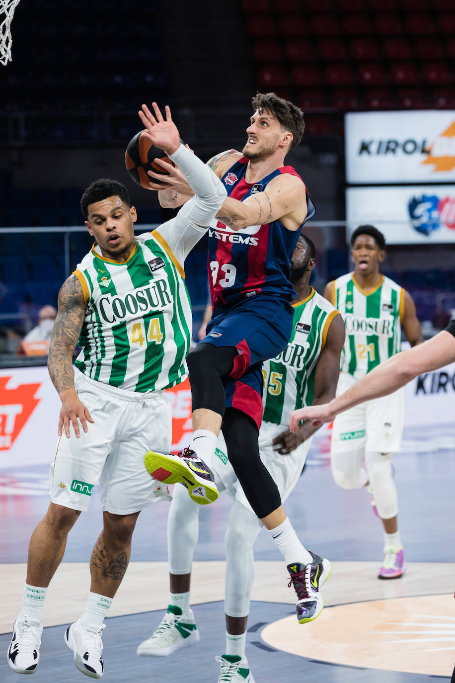 Fotos: Las mejores fotos del TD Systems Baskonia - Real Betis