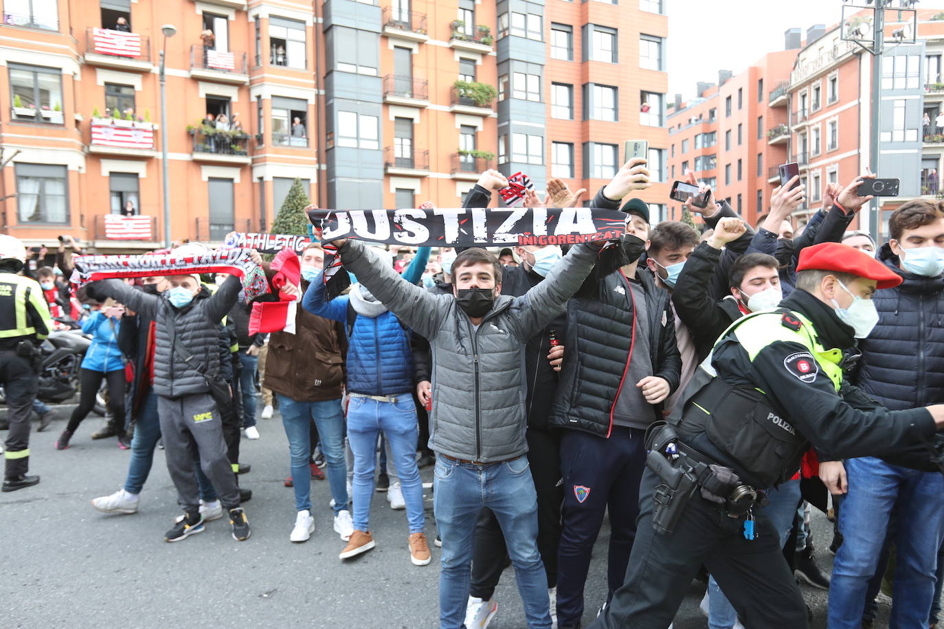 Fotos: Así ha sido el recibimiento de los supercampeones en el Ayuntamiento