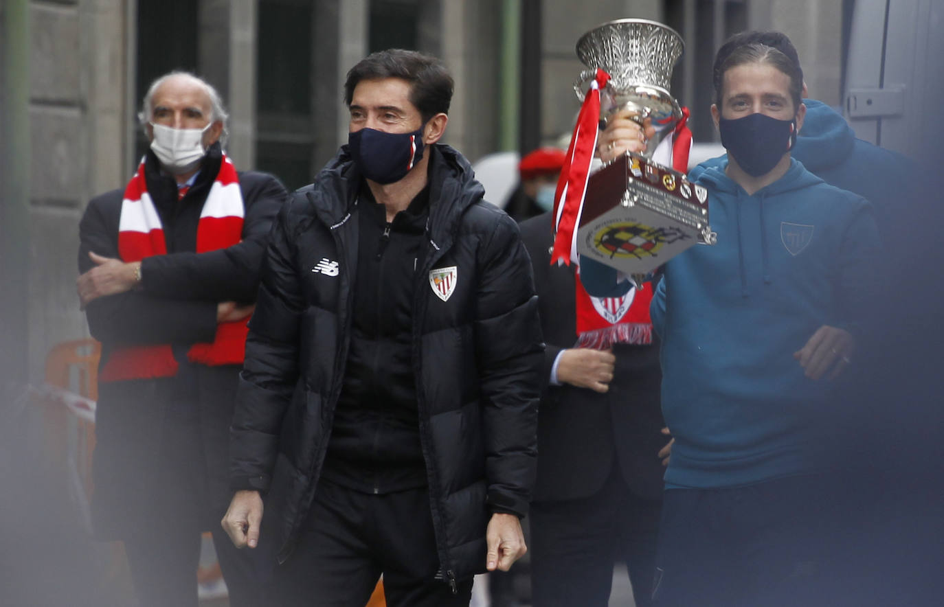 Fotos: Así ha sido el recibimiento de los supercampeones en el Ayuntamiento