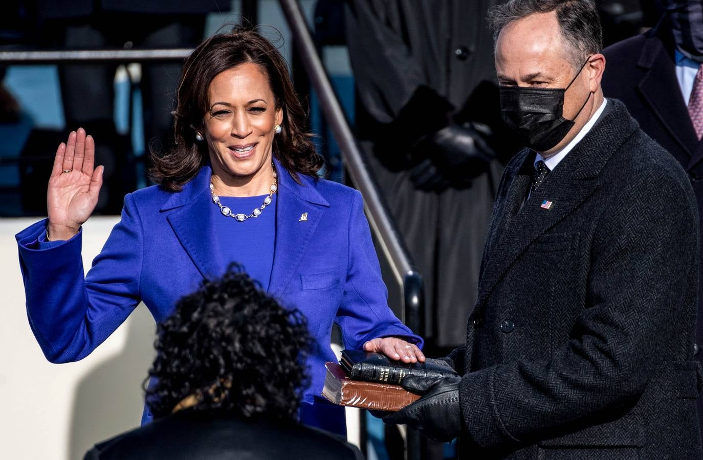Kamala Harris prestó juramento como vicepresidenta.