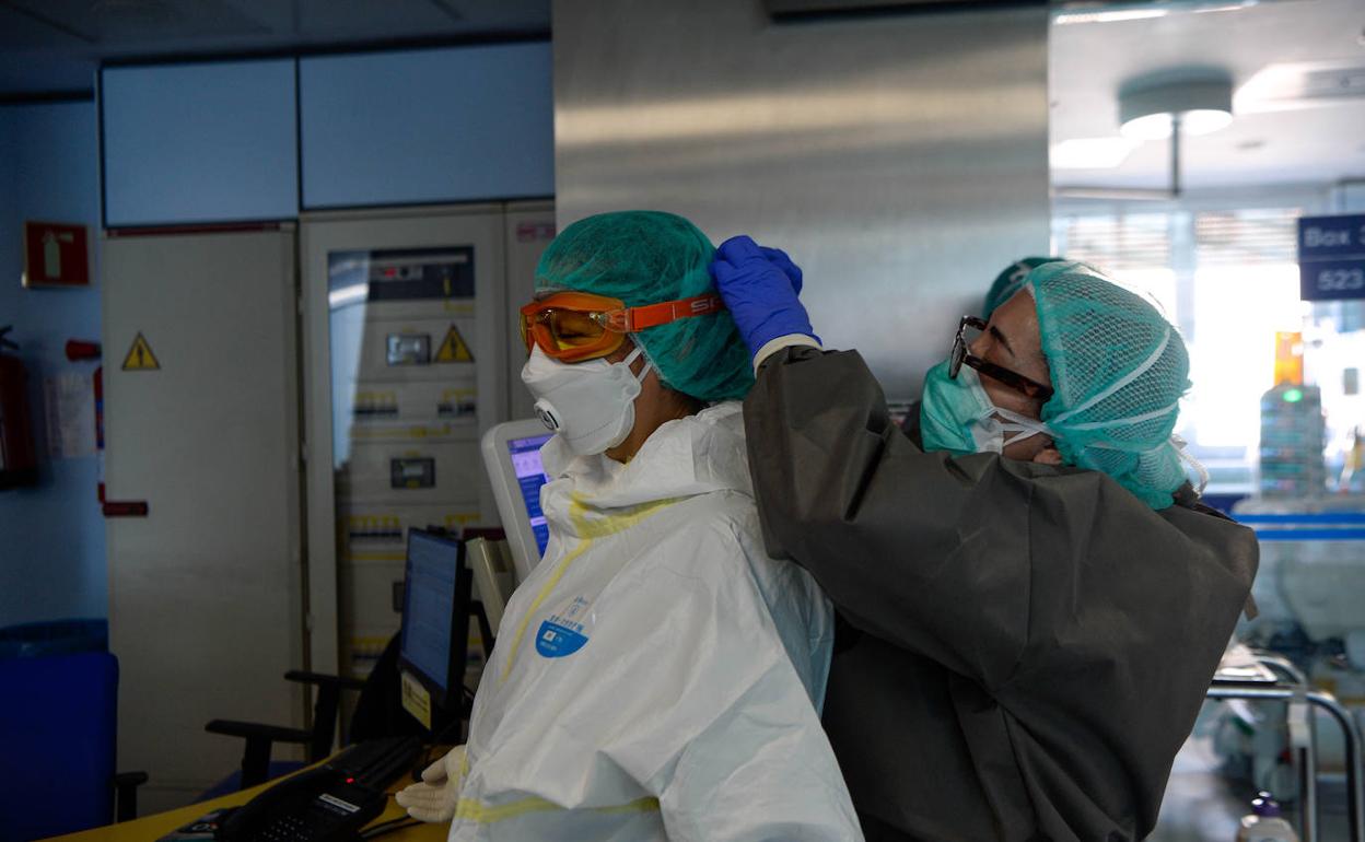 Dos enfermeras en el hospital de Cruces. 