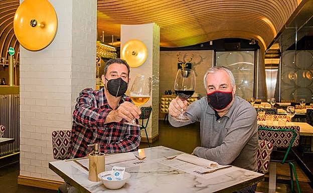 Los dos propietarios del Zabala, Arrieta y Elguea. 