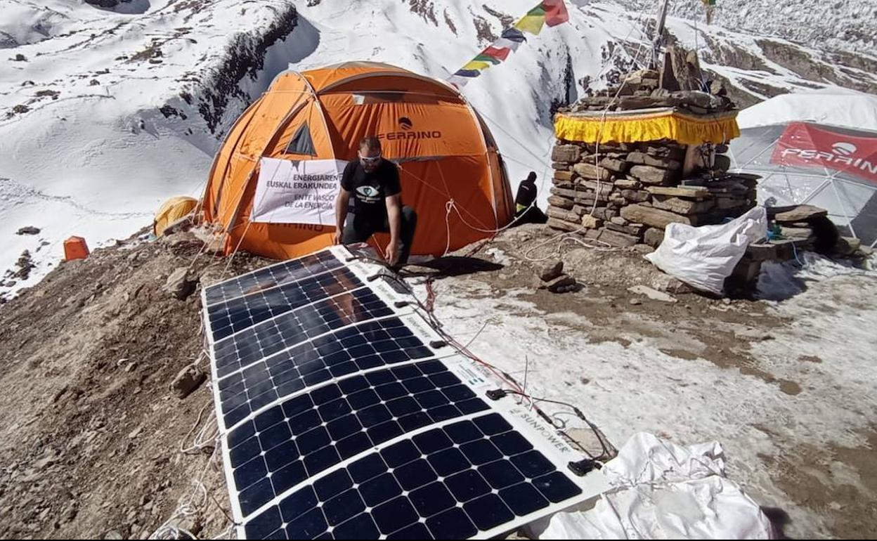 La ascensión al Manaslu con EL CORREO: Aitor, un aventurero del siglo XXI