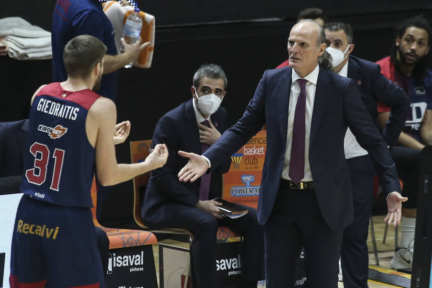 Fotos: Las imágenes del Valencia-Baskonia