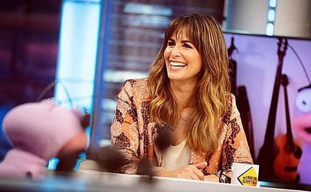 Nuria Roca se apunta a la moda del flequillo.