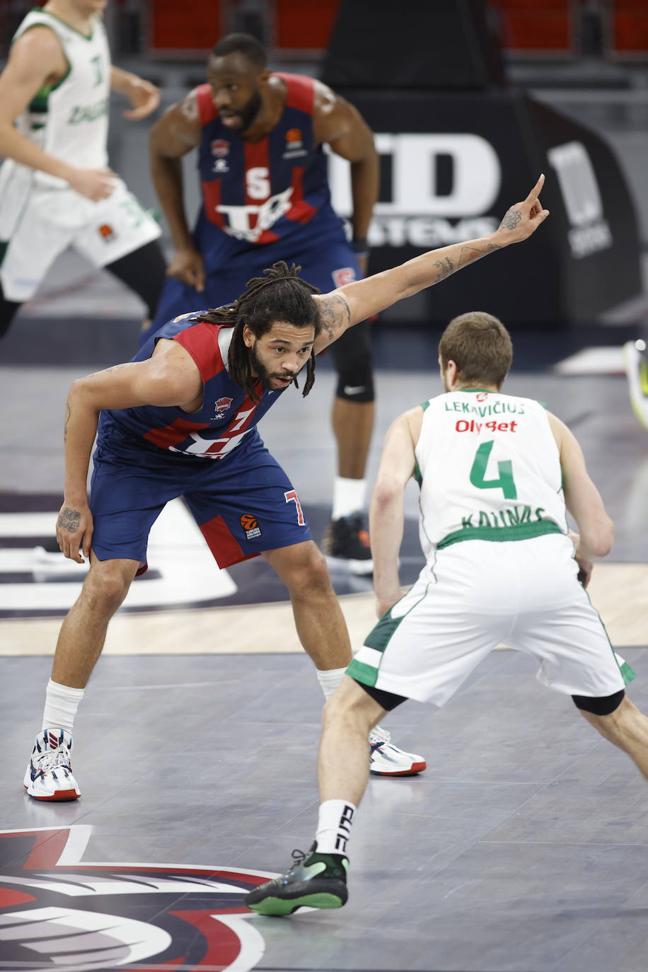 Fotos: Las mejores imágenes del TD Systems Baskonia - Zalgiris