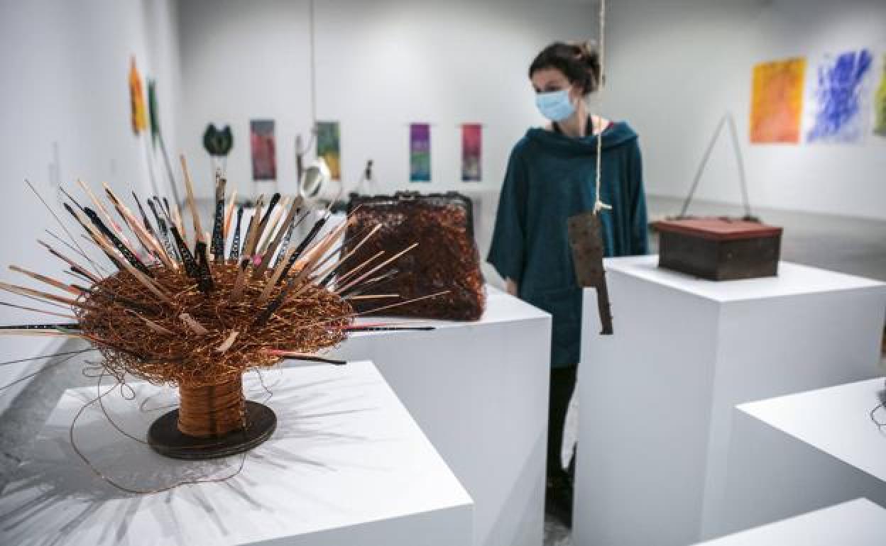 El museo Artium rinde homenaje póstumo a la creadora vitoriana Juncal Ballestín. 