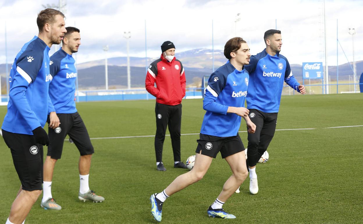 Córodba, en el centro, en el entrenamiento del miércoles.. 