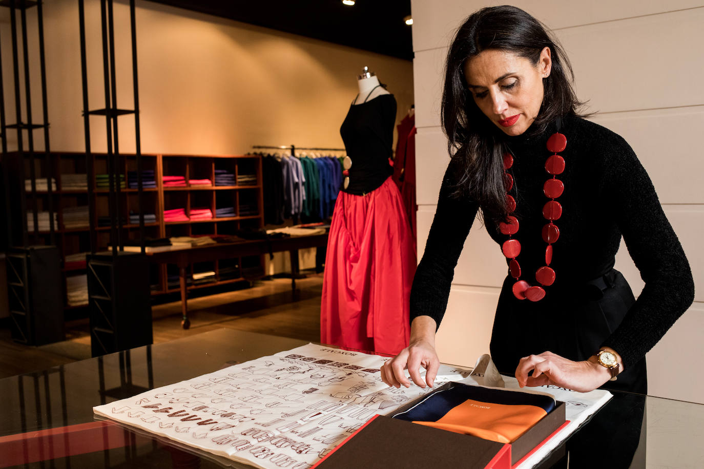 Fotos: Ainhoa de las Fuentes, la diseñadora que mejor envuelve los regalos en Bilbao