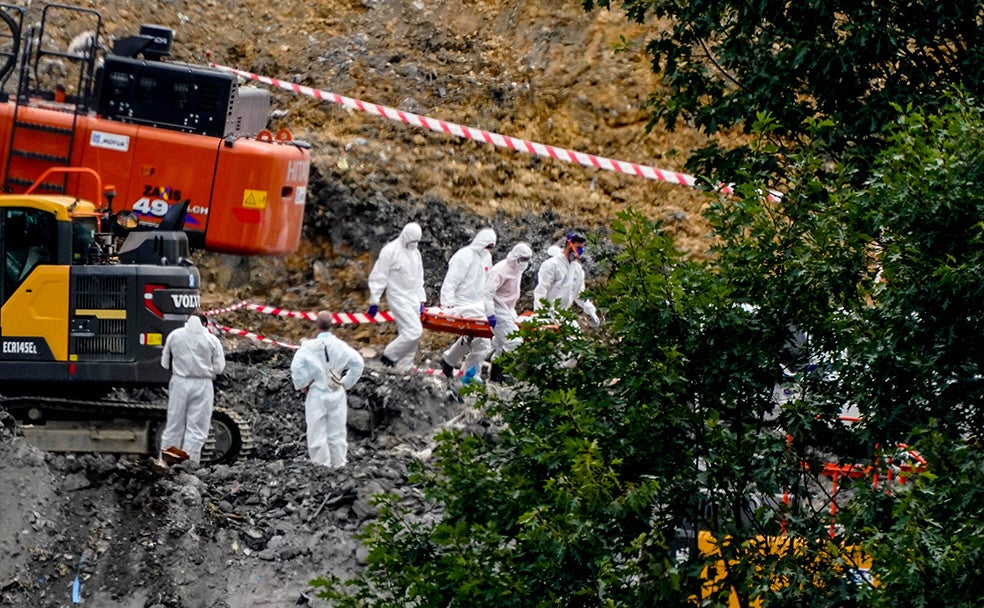 La hija de Sololuze describió muy bien cómo fueron aquellas horas: "Es un momento agridulce. Estamos contentos de que aita esté donde debe estar y no entre basura. Pero, por otro lado, te confirman definitivamente que ha muerto. Sabía que no había nada que hacer pero, en el fondo del subconsciente, siempre tenía una pequeña esperanza".