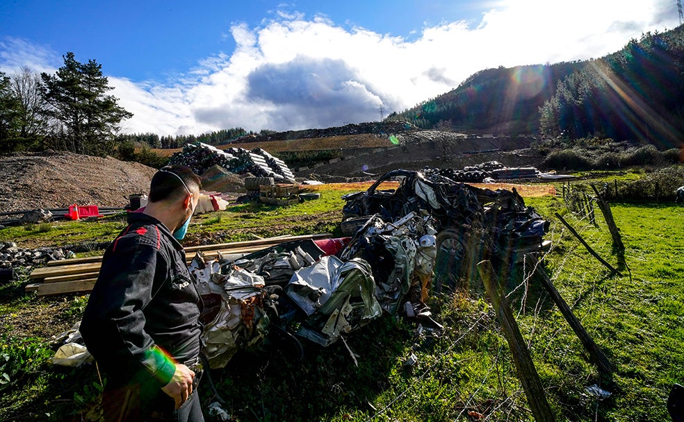 El vertedero colapsado de Zaldibar no tiene cabida en el nuevo Plan de Prevención y Gestión de Residuos. Es la confirmación de que una vez se encuentre a Joaquín será clausurado de manera definitiva. Eso sí, antes habrá que estabilizarlo definitivamente y garantizar que no se produzcan más deslizamientos.