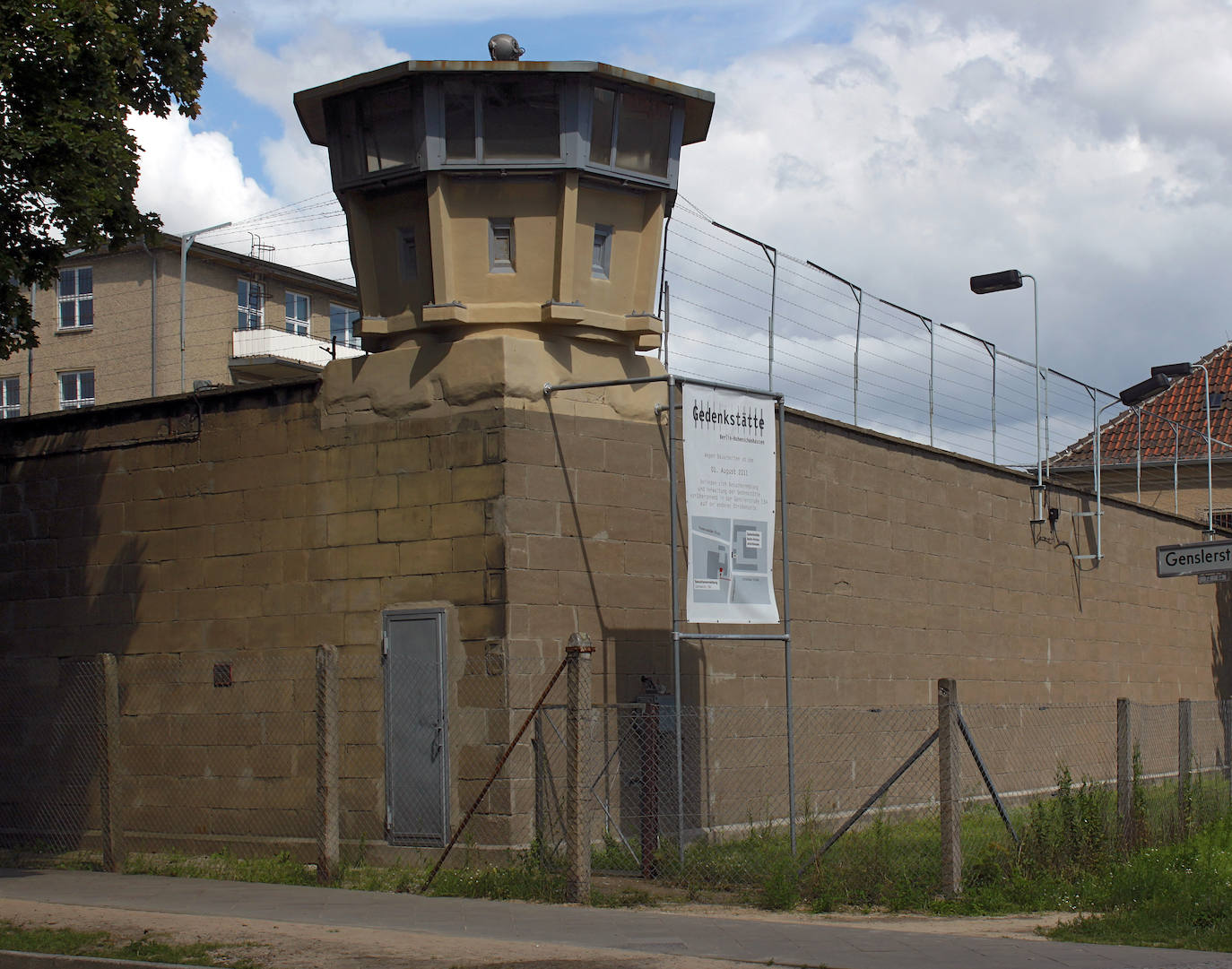 12.- Memorial Berlín-Hohenschönhausen (Berlín, Alemania) | En esta prisión fueron detenidos y torturados física y psicológicamente desde reconocidos presos políticos hasta simples ciudadanos que intentaban escapar hacia la Alemania Occidental y eran capturados. 