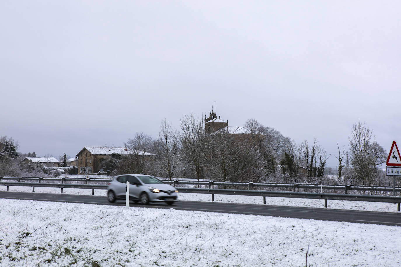 Fotos: La nieve vuelve a Álava