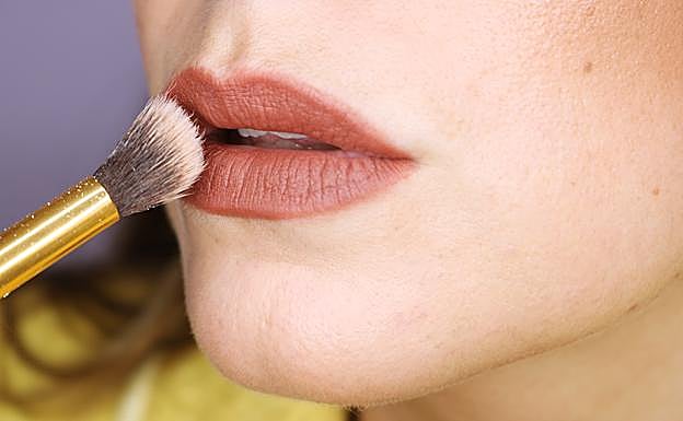 Trucos para mantener intacto tu labial cuando llevas mascarilla