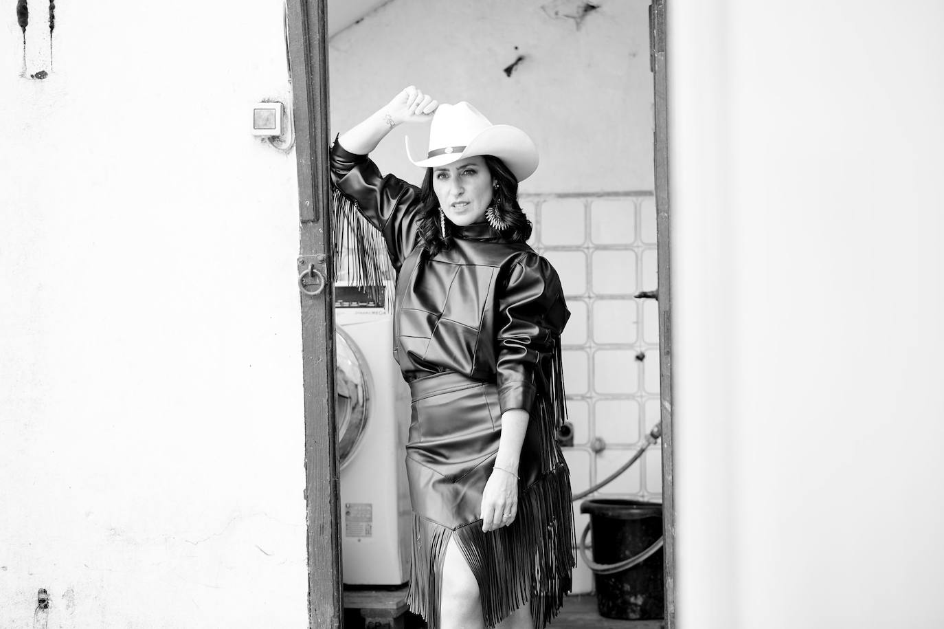 Fotos: Oihana, la diseñadora que revoluciona la moda desde su taller de Zalla
