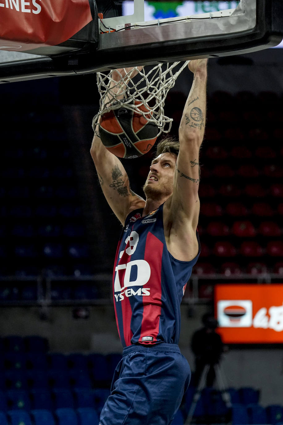 Fotos: Las mejores fotos del TD Systems Baskonia -Estrella Roja