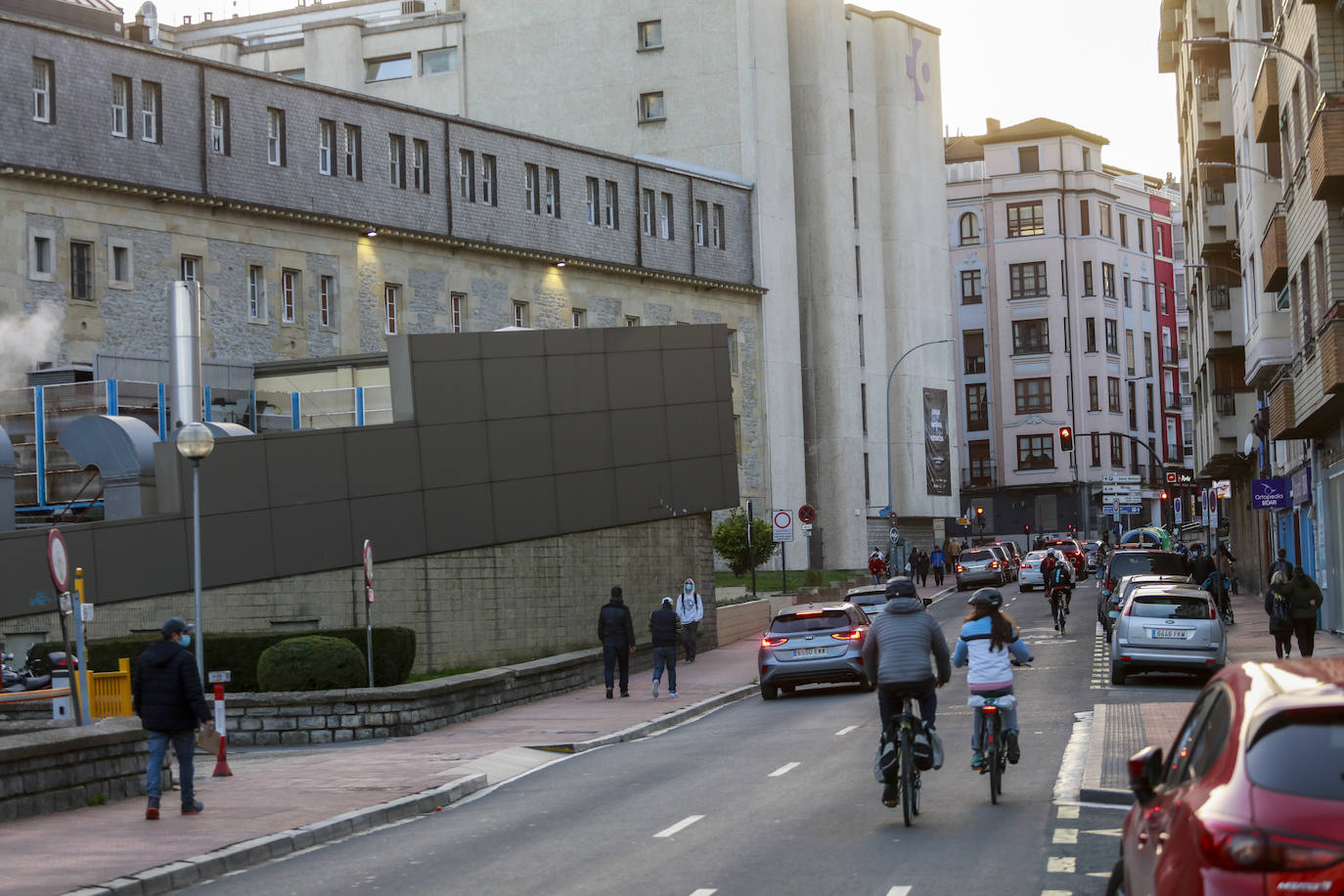 Parte lateral del Hospital Santiago. 