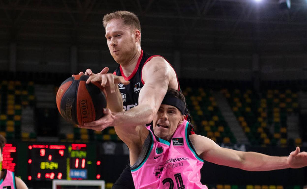 Zyskowski debe dar un paso adelante hoy en Illumbe. 