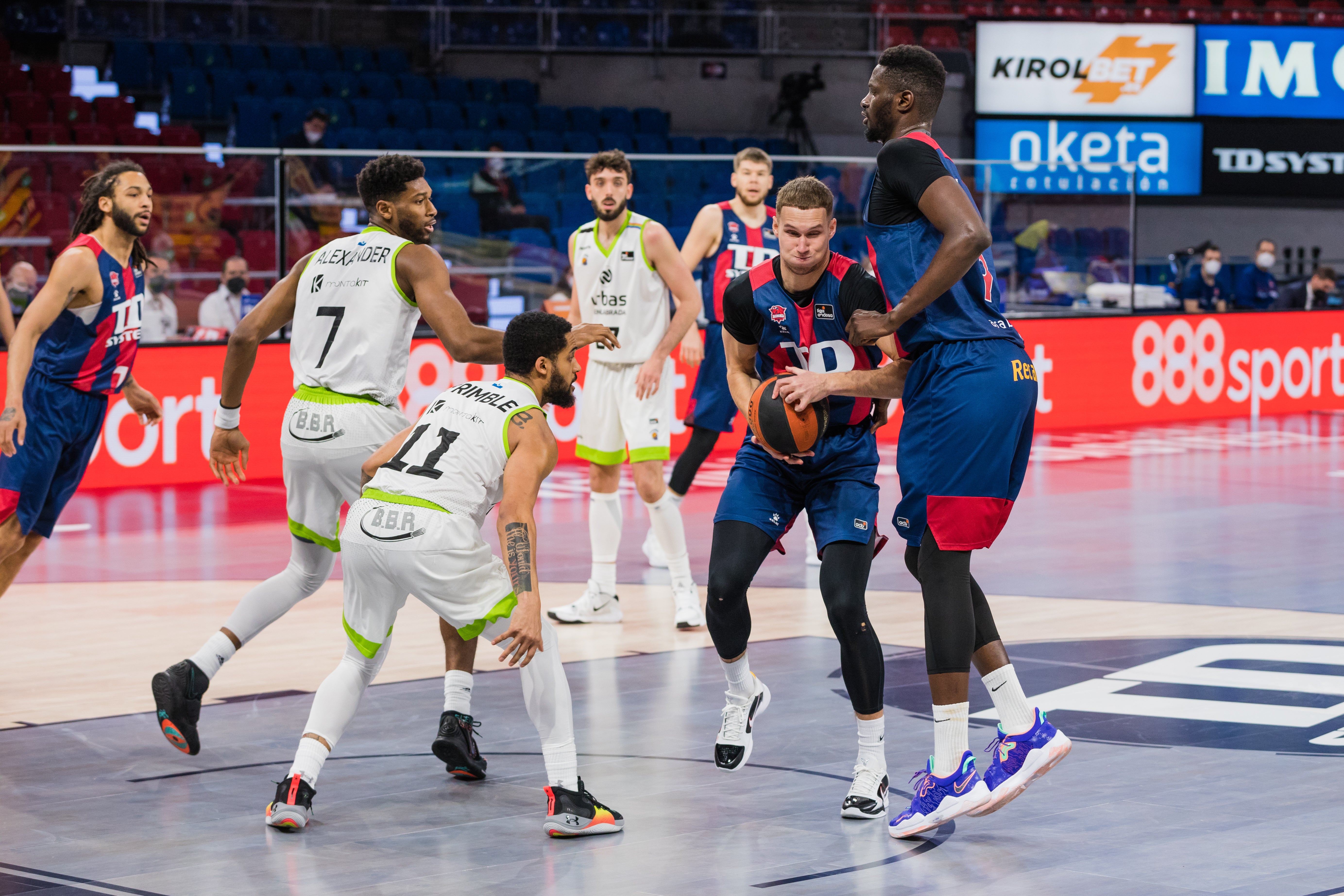 Fotos: Las mejores fotos del TD Systems Baskonia - Urbas Fuenla
