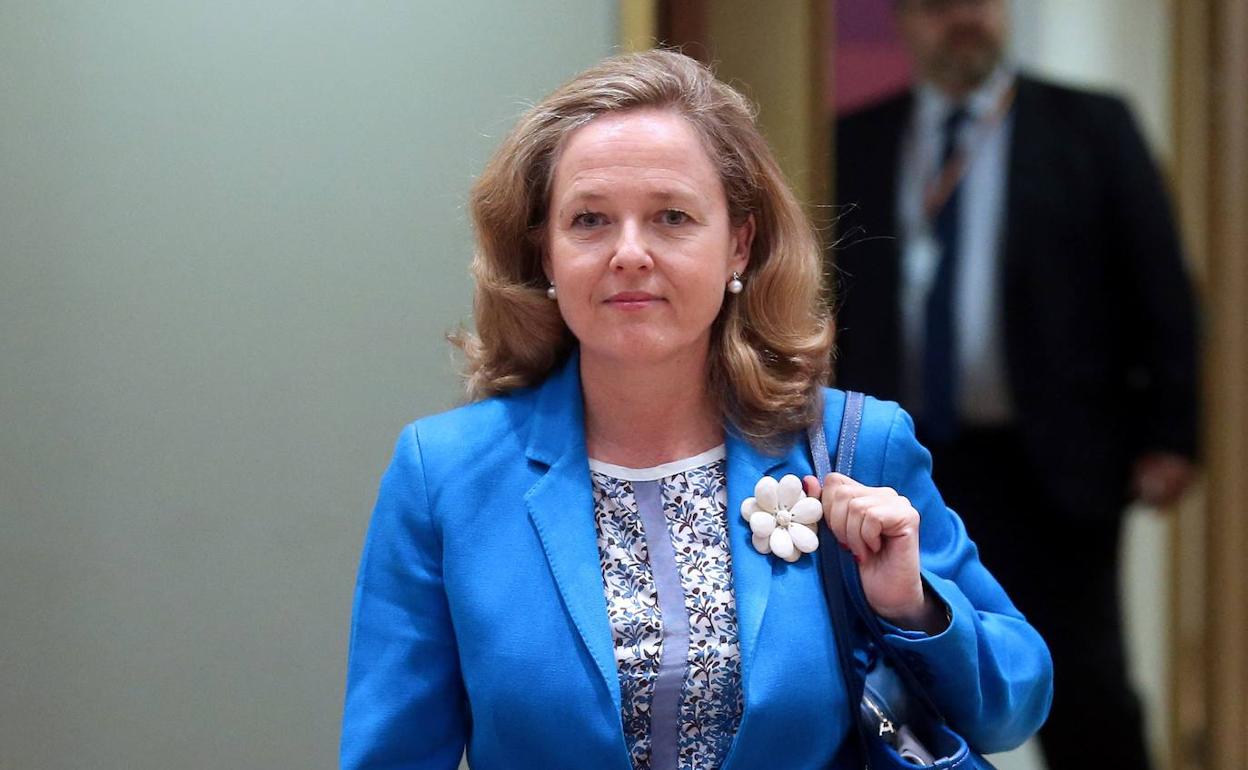 Polémica 8-M: La ministra Calviño también pide quedarse en casa el 8M