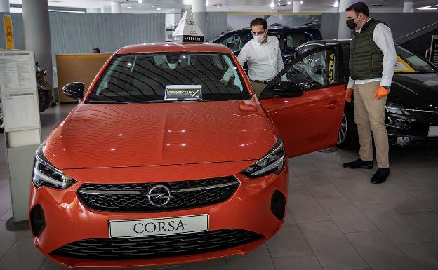 Las ventas de coches acumulan una caída del 45% en lo que va de año