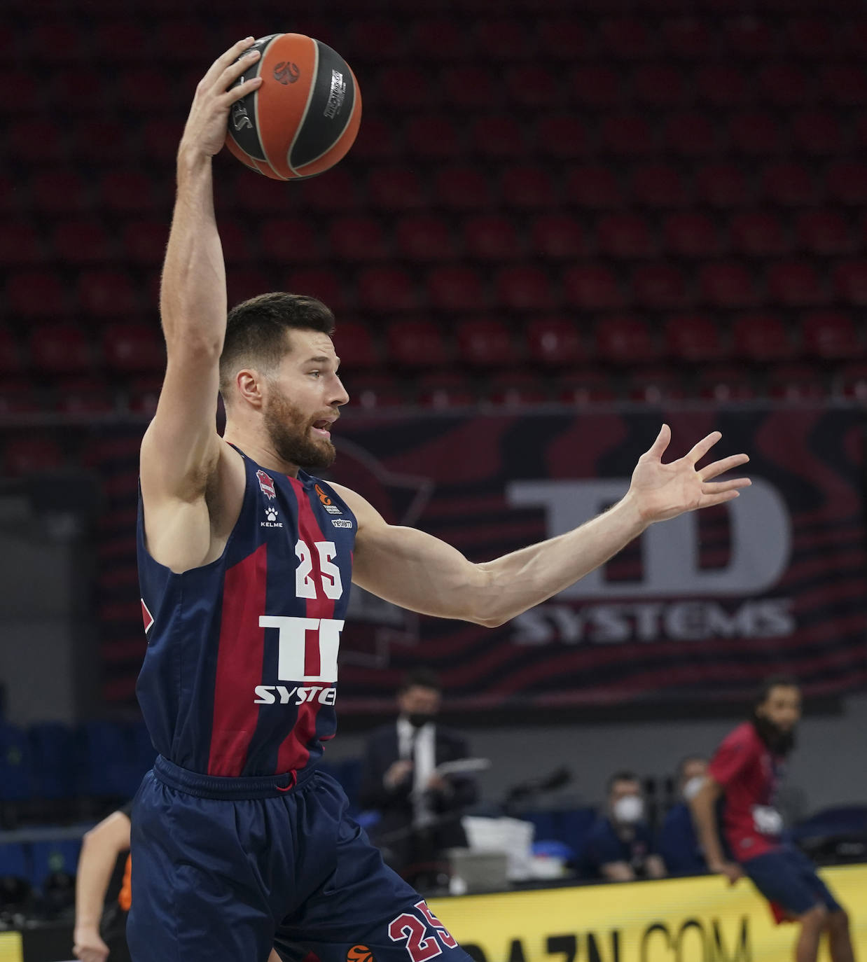 Fotos: Las mejores imágenes del Baskonia - Olympiacos