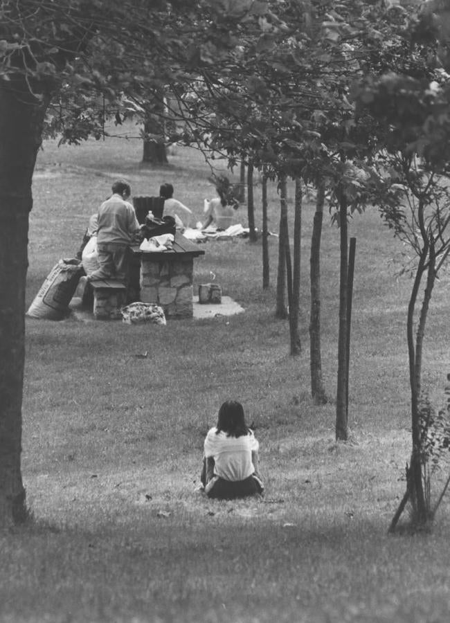 El merendero de Artxanda siempre ha sido el lugar de reunión de las familias (1991). 