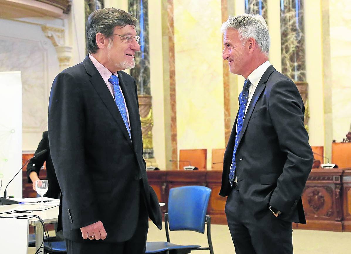 Juan Luis Ibarra cede el testigo al frente del Superior vasco al guipuzcoano Iñaki Subijana. 