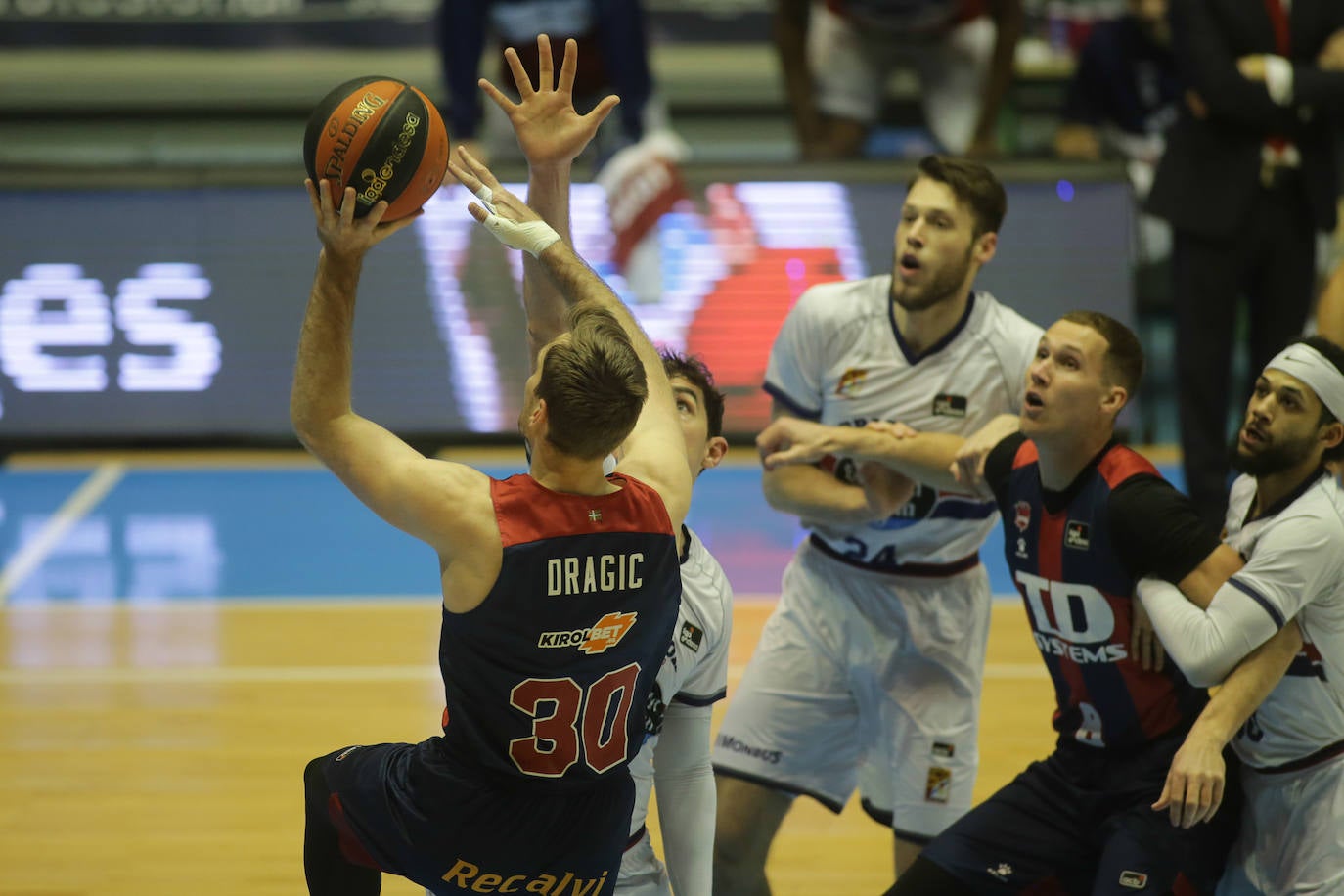 Fotos: Las mejores imágenes del Obradoiro - TD systems Baskonia de la ACB
