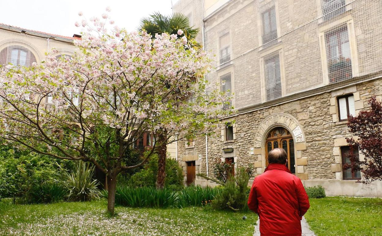 Imagen exterior del Palacio de los Álava-Esquível, situado en la calle Herrería.