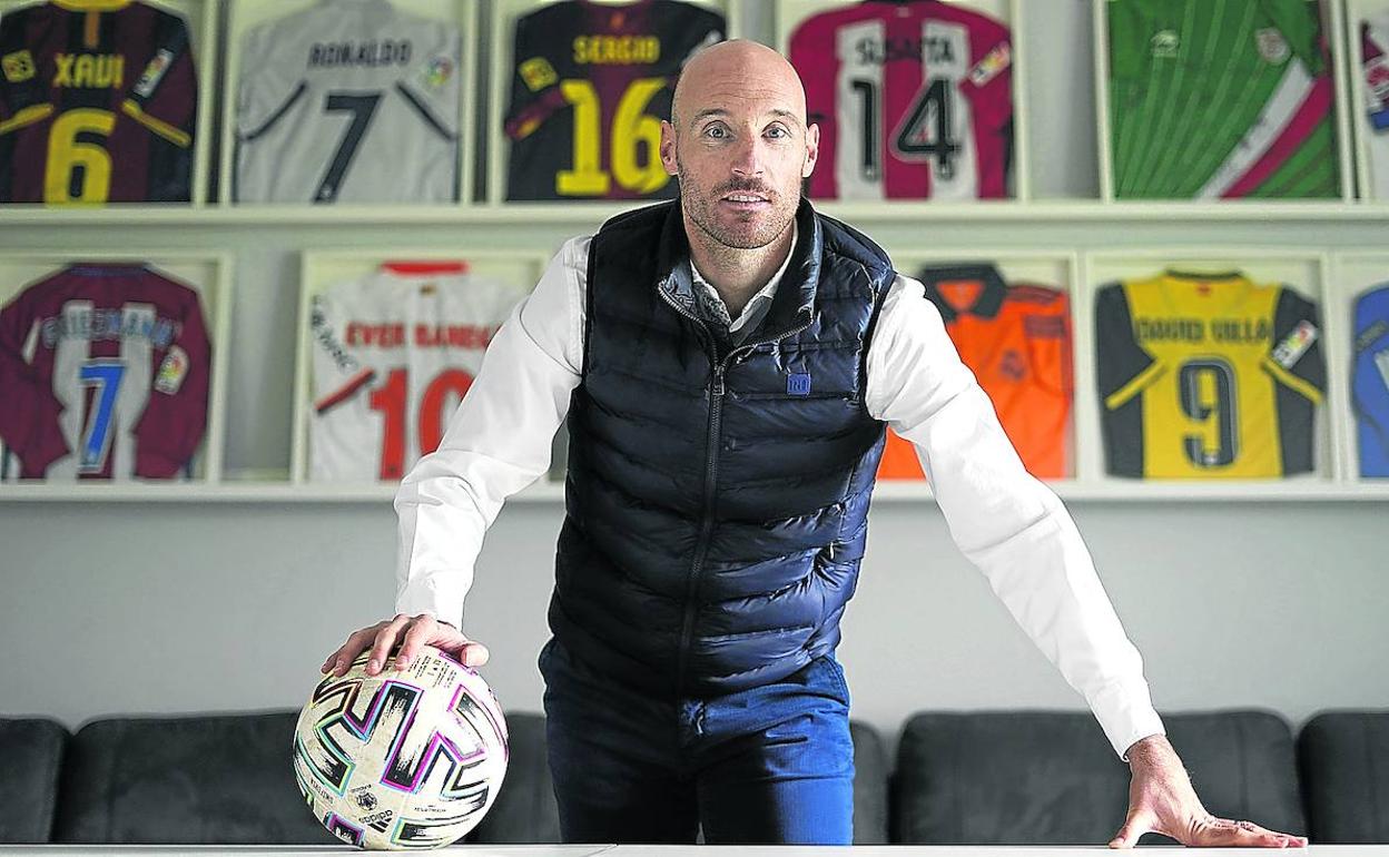 Gaizka Toquero ha colgado las botas, ha montado una agencia de representación y ahora aspira a presidir la AFE. 