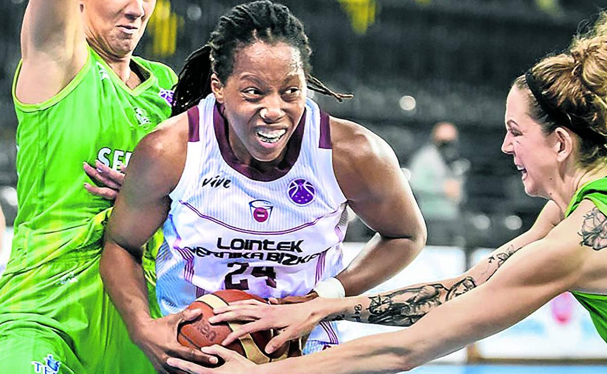 Roundtree tuvo una actuación destacada en su estrenó en la EuroCup Women con las vizcaínas. 