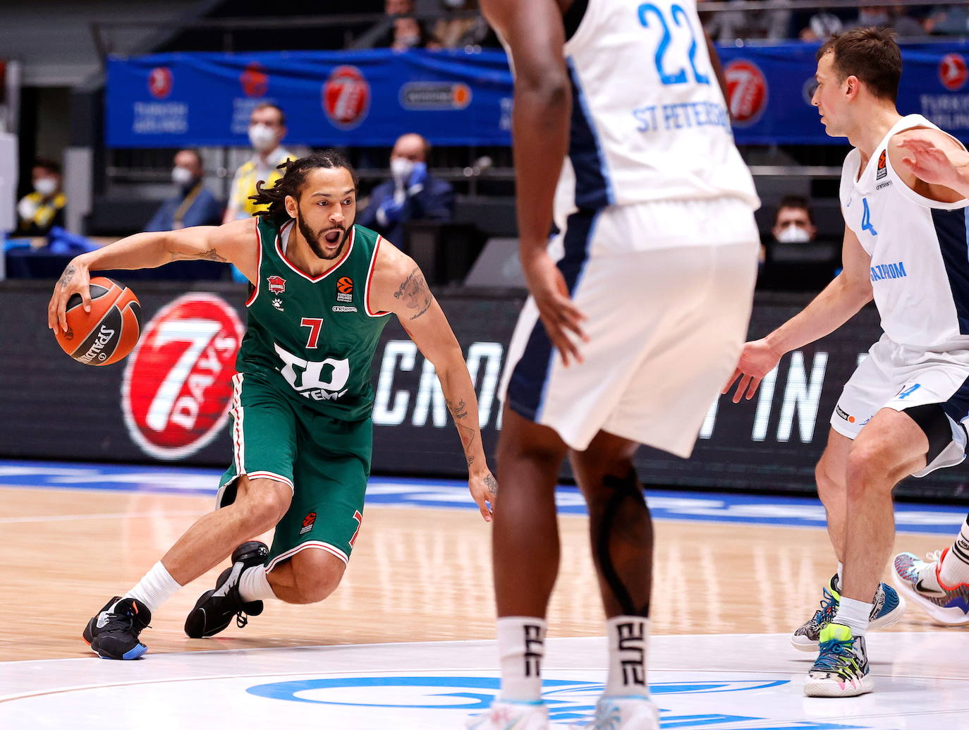 Fotos: Las mejores imágenes del Zenit - Baskonia