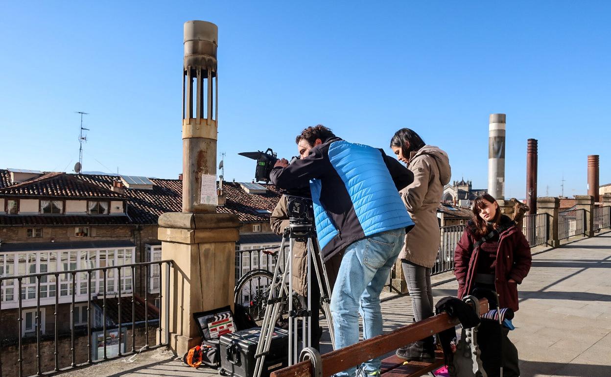 El año pasado la productora Amania Films registró el paisaje vitoriano para ambientar 'Retrato de mujer blanca con pelo cano y arrugas', ópera prima de Iván Ruiz Flores. 