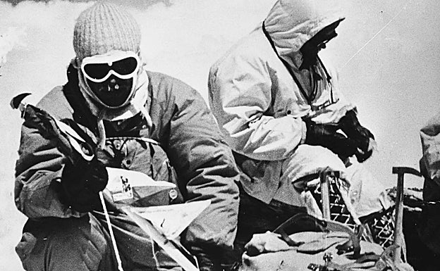 Diemberger eta Schelbert Dhaulagiriko tontorrean.