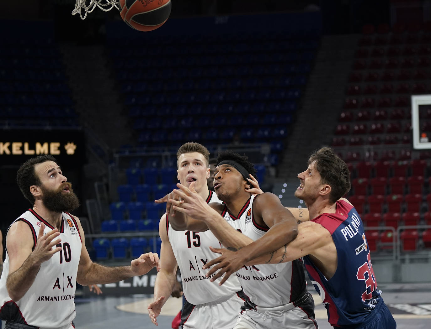 Fotos: Las mejores imágenes del Baskonia - Milán